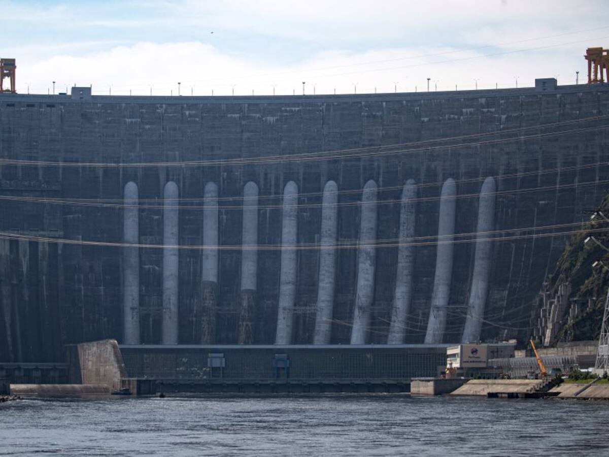 Alerta por apertura de compuertas en la Represa El Quimbo
