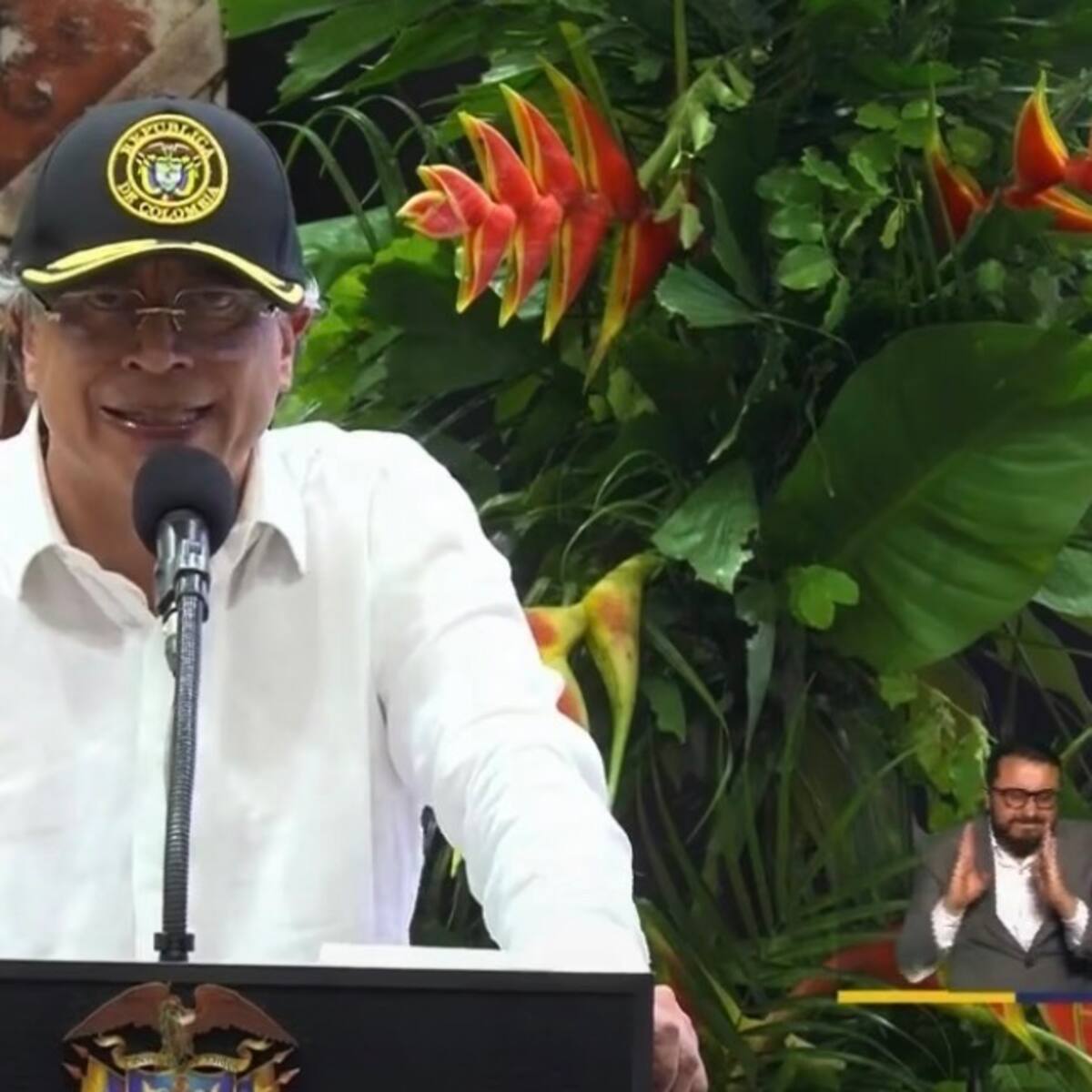 Petro firmó la ley Estatutaria de la Jurisdicción Agraria: entregó tierras a damnificados en Córdoba