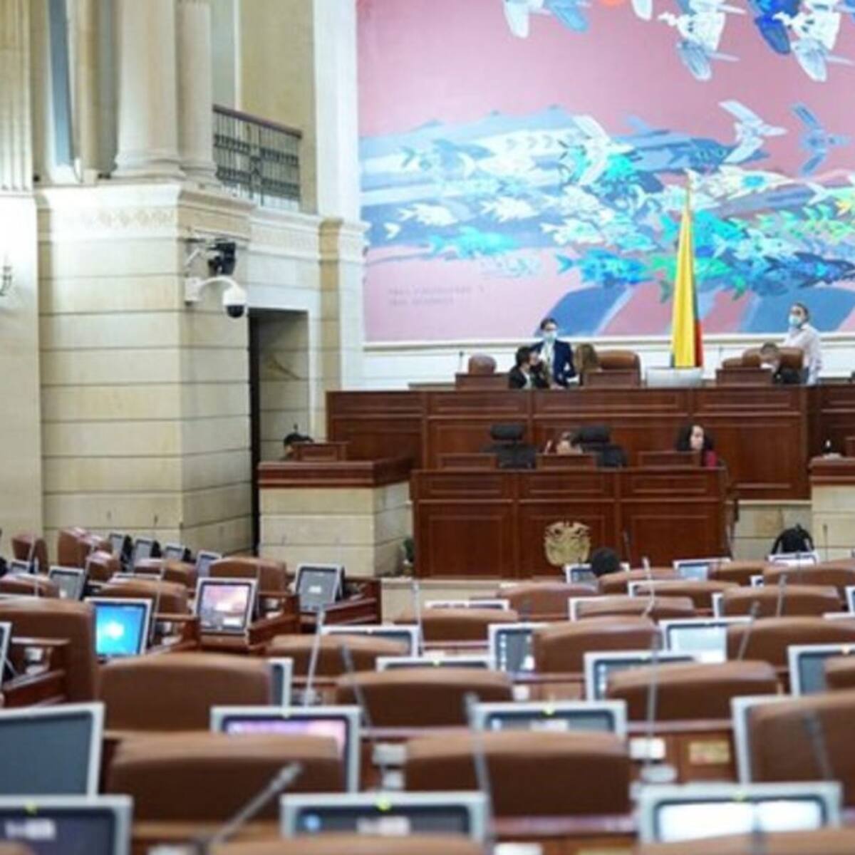 Representantes piden al presidente Petro reconsiderar la tarifa de impuesto a Pymes