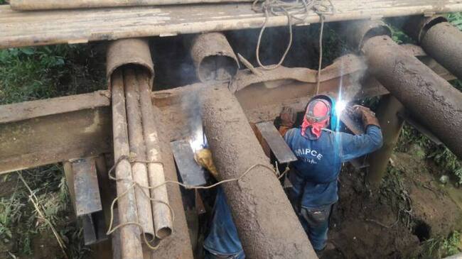 Pontón colapsado en el sector de Ambato