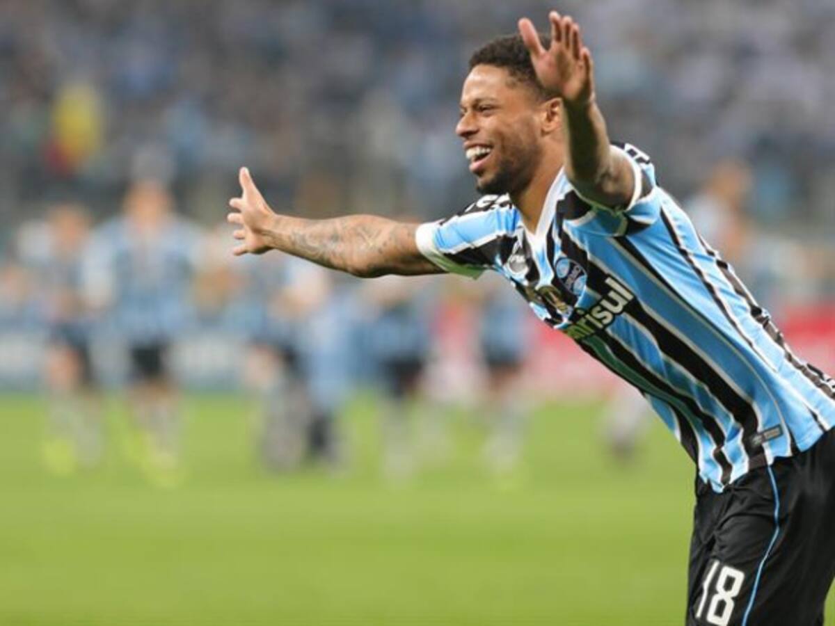 Gremio vence con suspenso y continuará en la defensa de su título de Copa