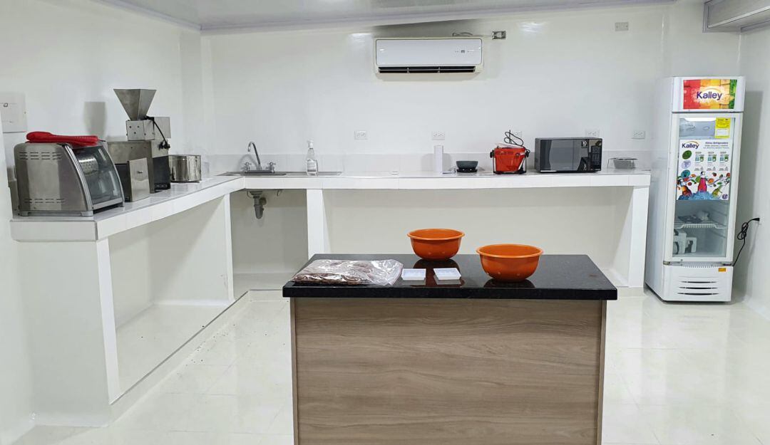 Laboratorio de Fedecacao en Rionegro, Santander