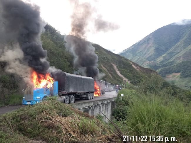 Colfecar rechaza atentado e incineración de vehículos de carga en vía Cúcuta-Ocaña