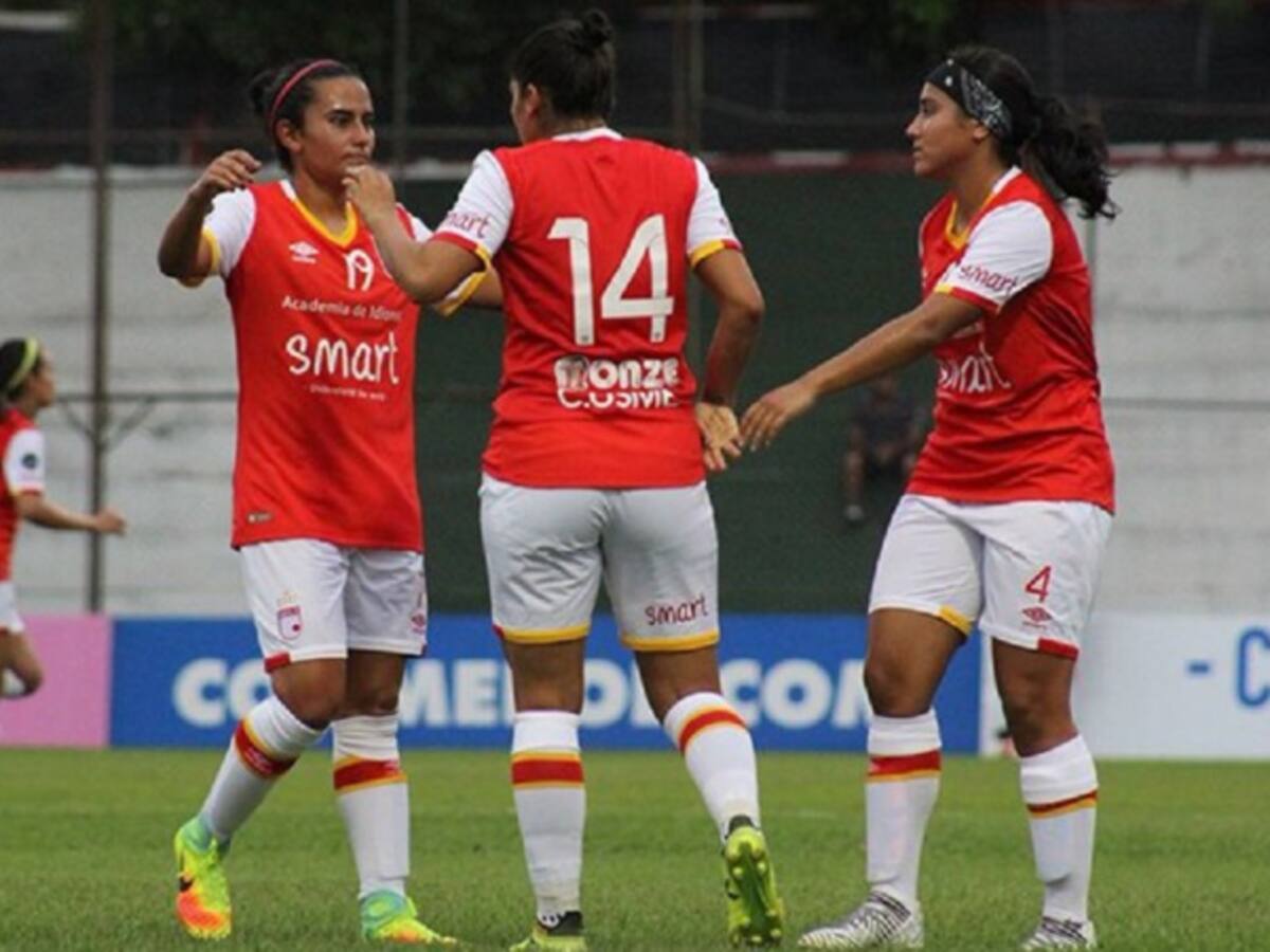 Las leonas rescatan un valioso empate ante el actual campeón