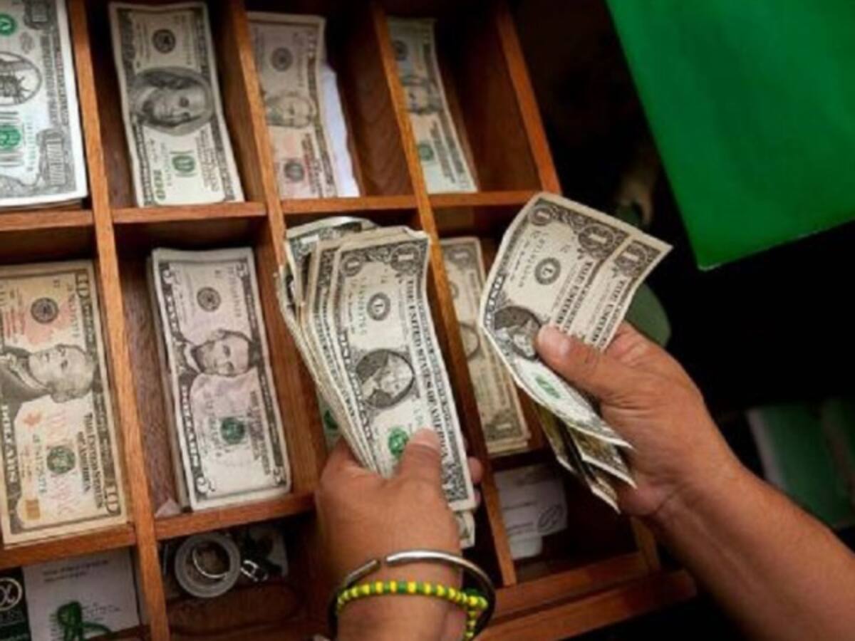 Dólar cerró la semana por debajo de los $3.000