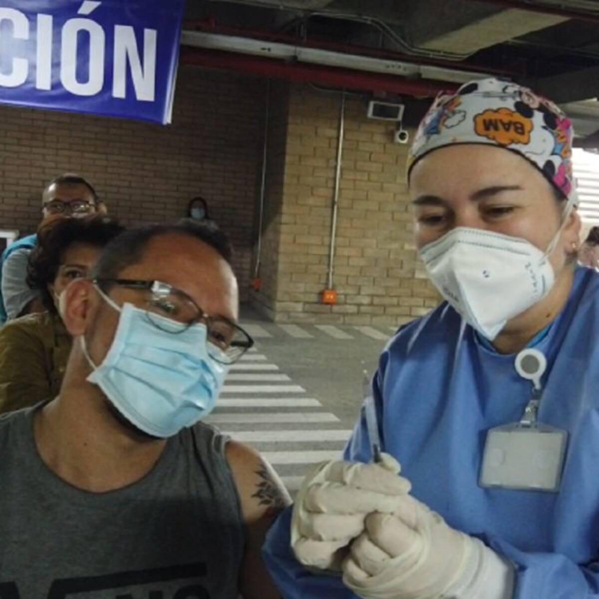 Médico de la U. de Manizales resalta importancia de la vacunación anticovid