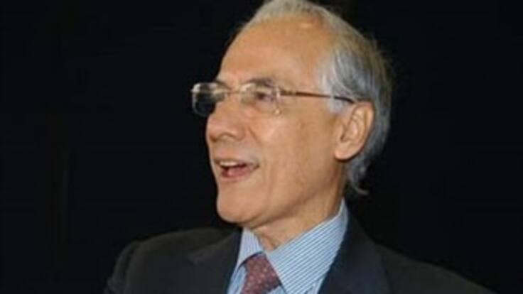 Santos crearía fondos de estabilización en el exterior para ahorrar recursos de bonanza petrolera: Carlos Rodado