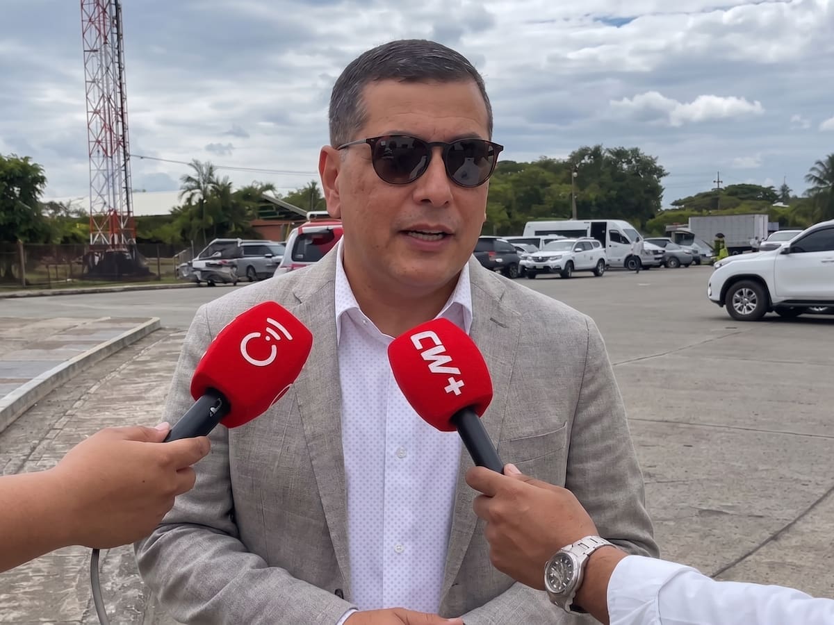 Dumek Turbay llegó a Cali para asistir a la posesión presidencial de Abelardo de la Espriella
