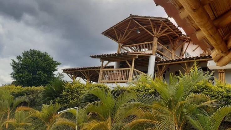 presidenta de la junta directiva de Cotelco en el departamento, Beatriz Helena Londoño