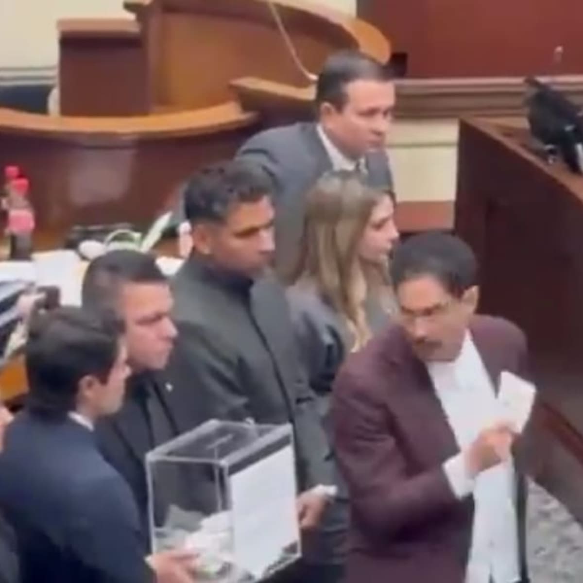 Pacto Histórico votó por el uribista Honorio Henríquez a la presidencia del Senado