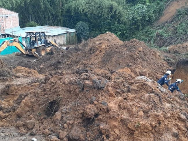 Proceso de rescate de las víctimas del deslizamiento en Chinchiná