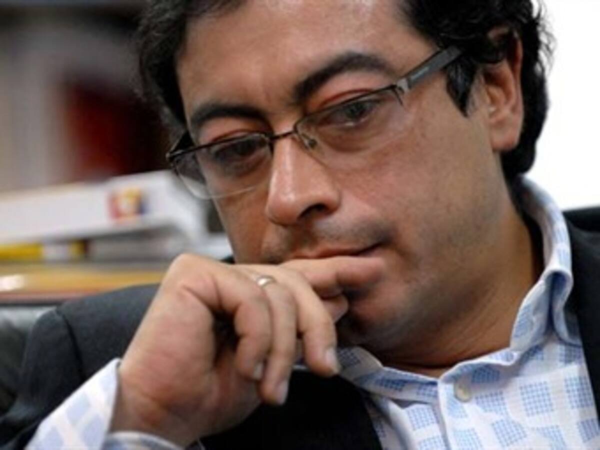 Petro arremete contra alcalde de Bogotá