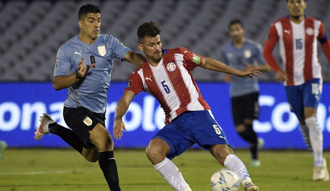 Uruguay y Paraguay empatan y no se sacan diferencia en la clasificación