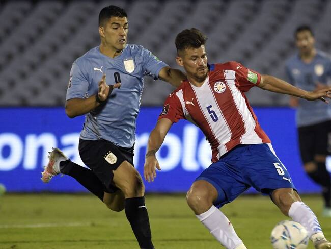 Uruguay y Paraguay empatan y no se sacan diferencia en la clasificación