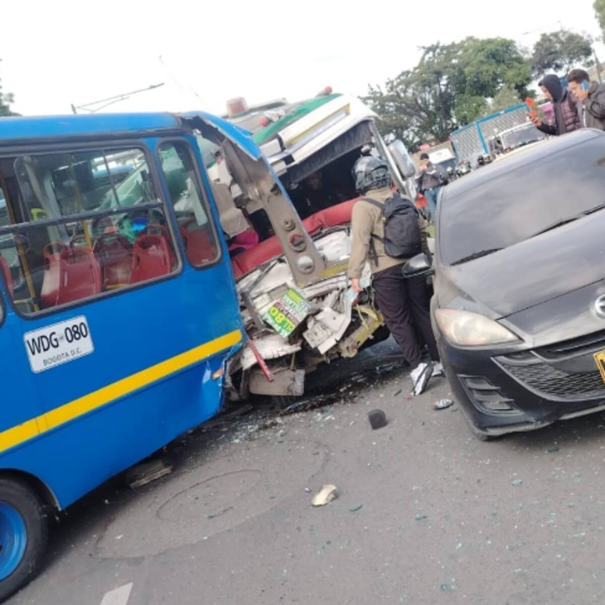 Grave accidente en Bogotá: choque de buses en la Boyacá con Primera de Mayo congestiona la movilidad