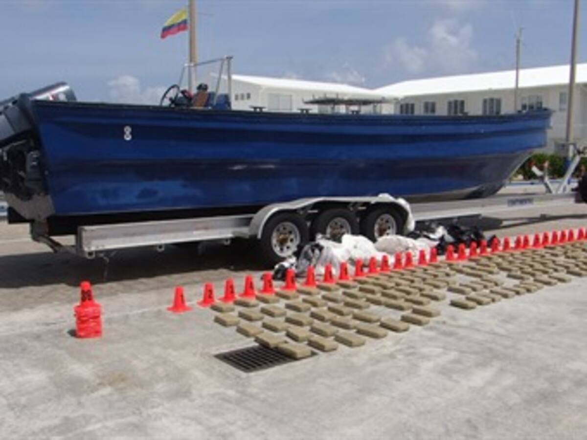 Armada Nacional y Fuerza Aérea propinan golpe al narcotráfico en el caribe