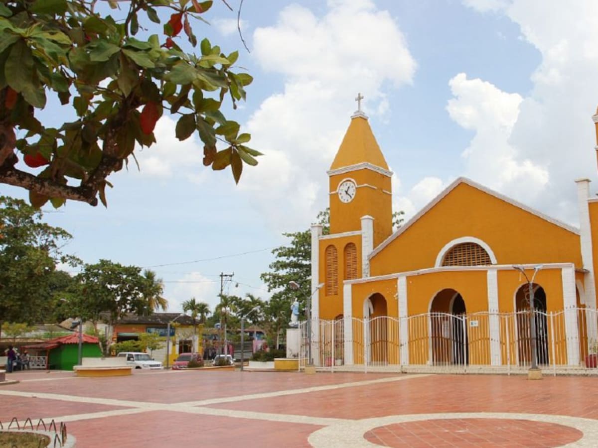 Suspenden clases y cierran negocios por paro armado en María La Baja