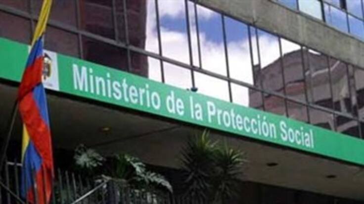 Manifestantes bloquean ingreso al Ministerio de Protección Social
