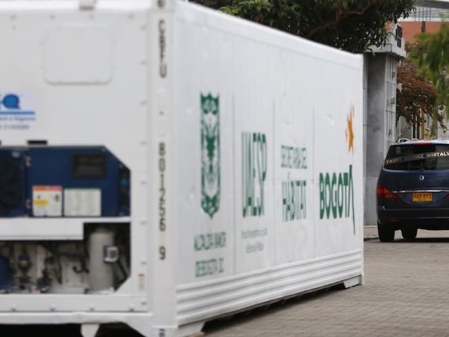Preocupación por alta ocupación de contenedores de muertos por COVID
