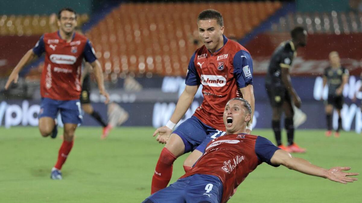 Vuletich: "No puedo meterme en las decisiones de Mier, ni del técnico"
