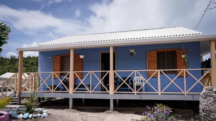 Habitantes de Providencia dicen que a muchos no les han entregado sus casas