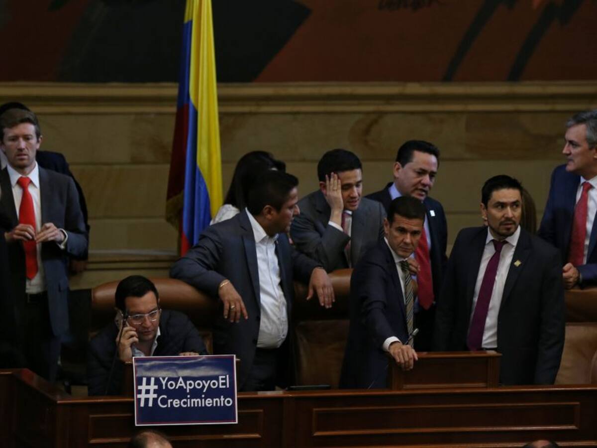 Próxima reforma tributaria debe recaudar como máximo $15 billones