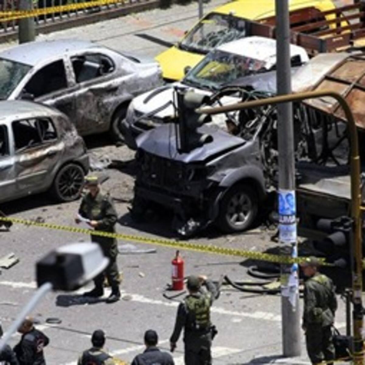 ELN atribuye a 'extrema derecha' atentado a Londoño