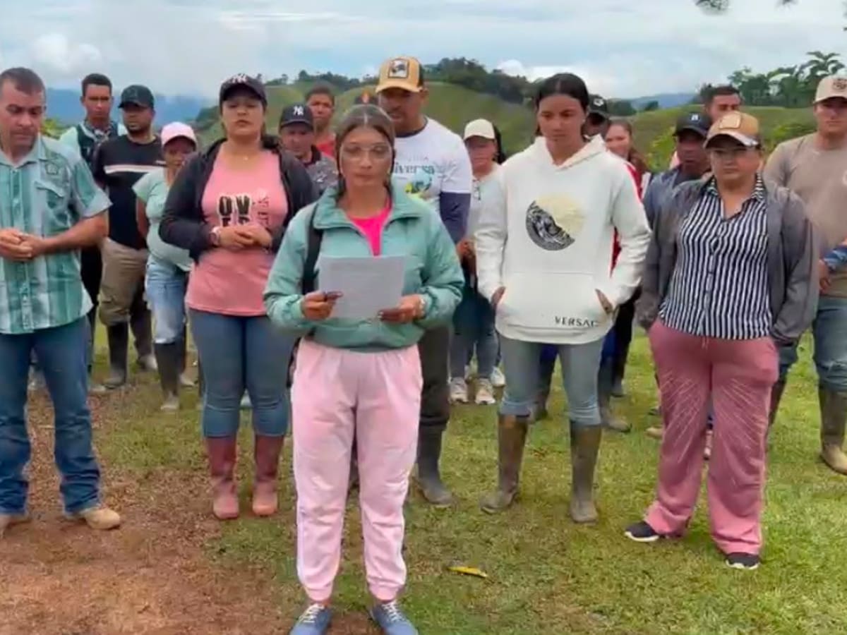 Campesinos de Amalfi exigen fin inmediato de bombardeos en zonas civiles