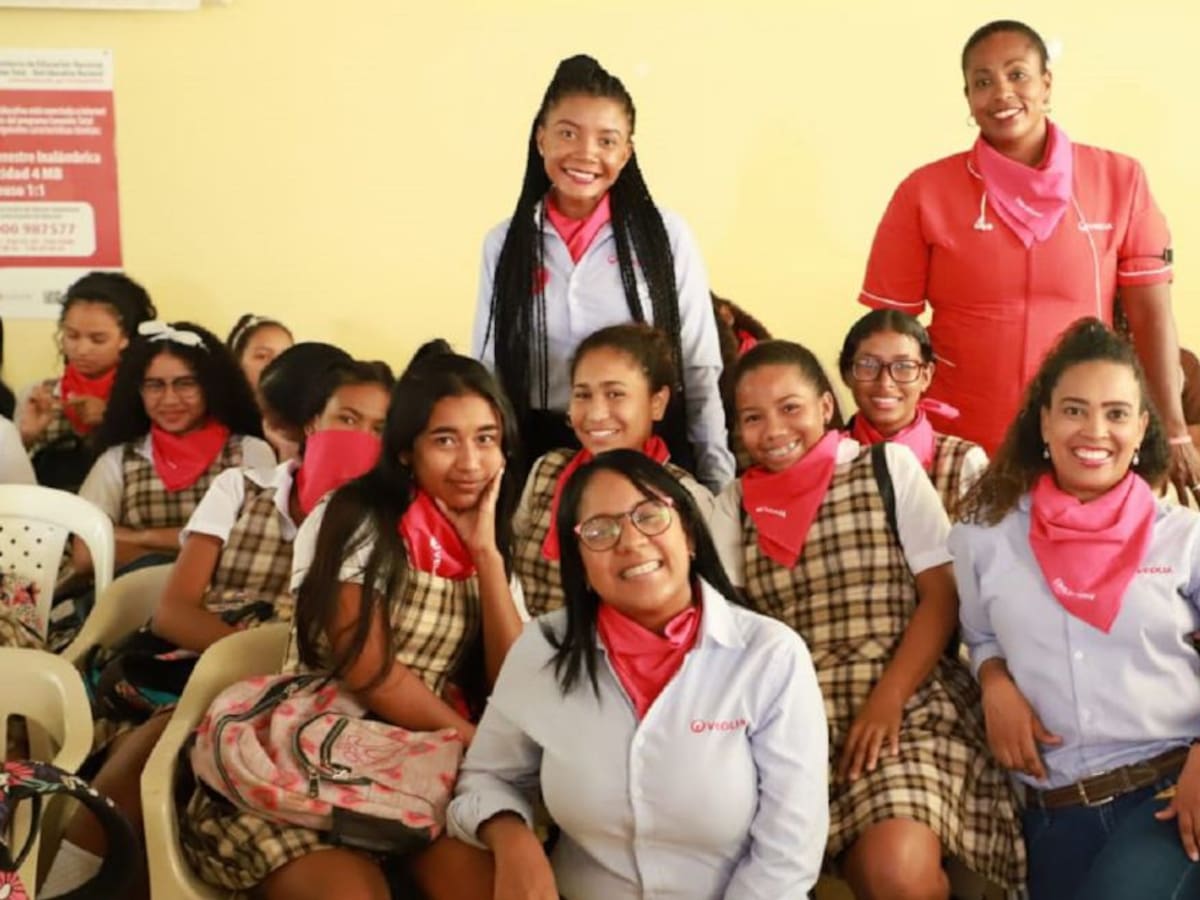 Veolia realiza charlas de empoderamiento femenino