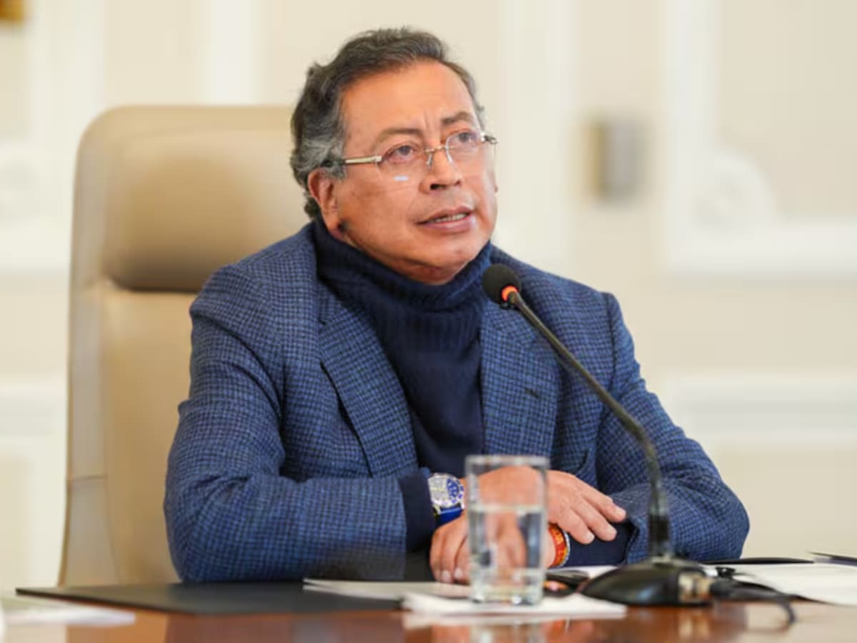 ¿Quién se encargó de la presidencia durante la cirugía estética del presidente Gustavo Petro?