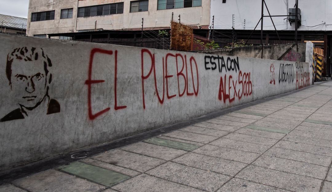 Graffiti alusivo a Álex Saab