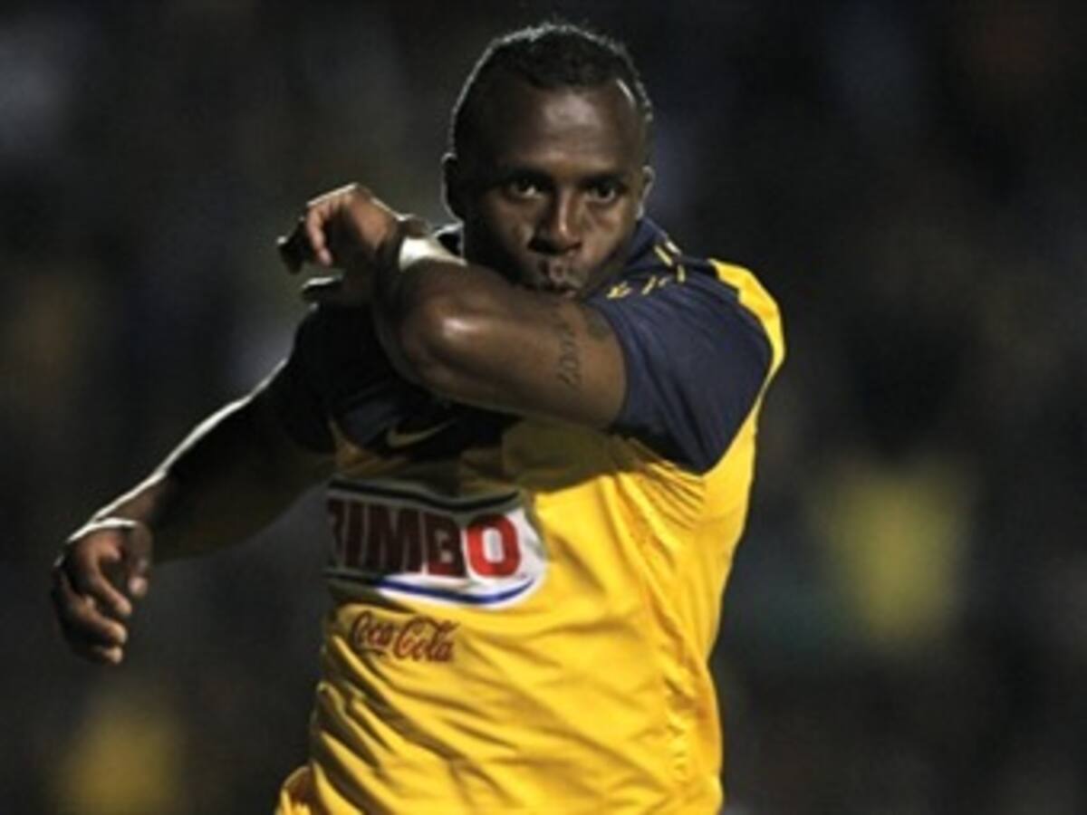 Con minuto de silencio en memoria de Benítez comienza el Colombia-Ecuador