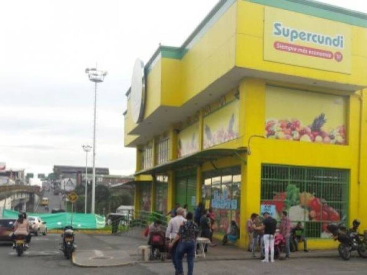 Nada tenemos que ver con los supermercados: Pastor Alape del partido Farc
