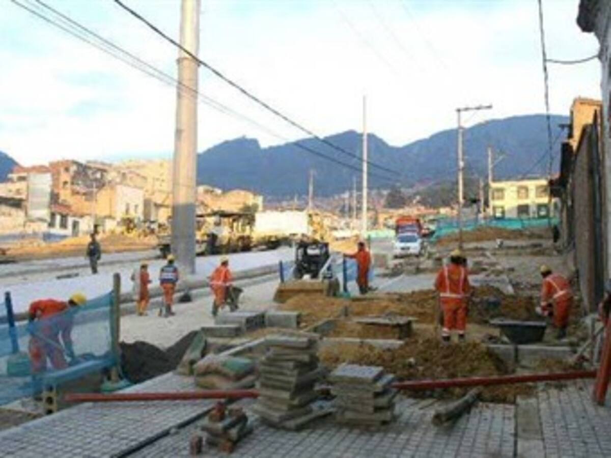 Contraloría investiga al IDU por irregularidades en la avenida Los Comuneros