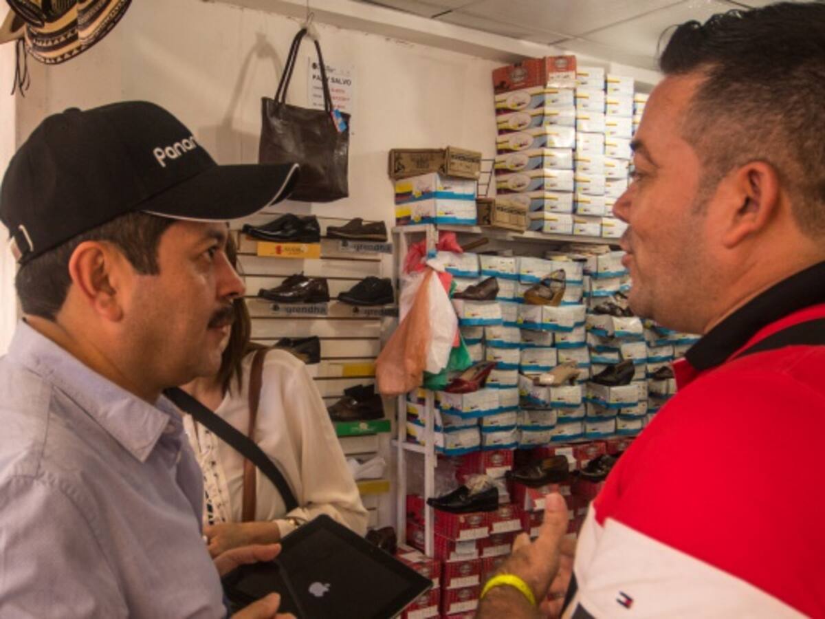 Zapatos colombianos para los panameños