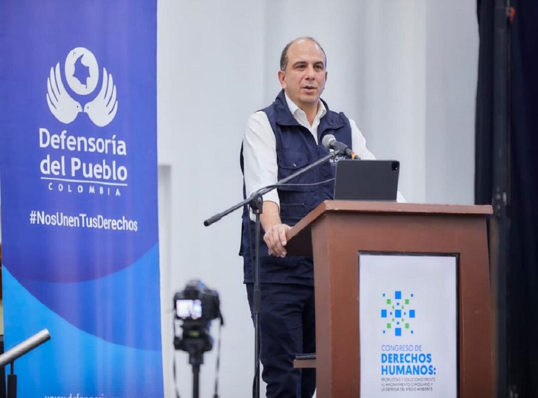 Carlos Camargo, defensor del Pueblo.