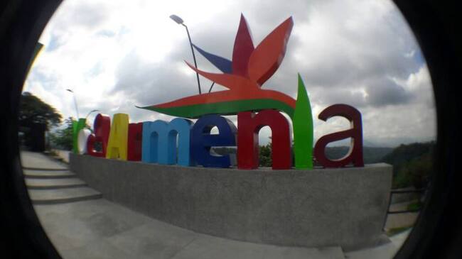 Letrero Yo Amo Armenia ubicado en el mirado de La Secreta