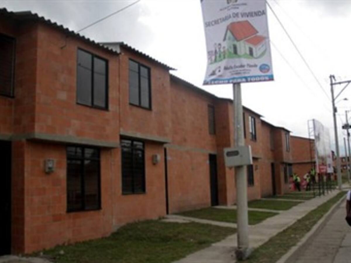 Ricos y difuntos en listado de viviendas gratis en La Guajira