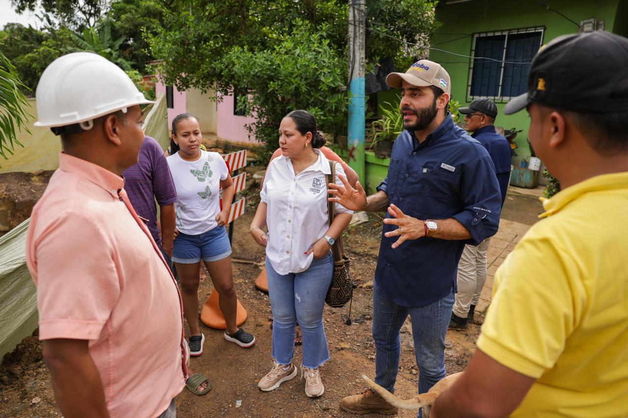 El gobernador de Córdoba, Erasmo Zuleta, inspeccionó el avance del Acueducto Regional del San Jorge y del alcantarillado de  Nueva Estación, en Buenavista.
