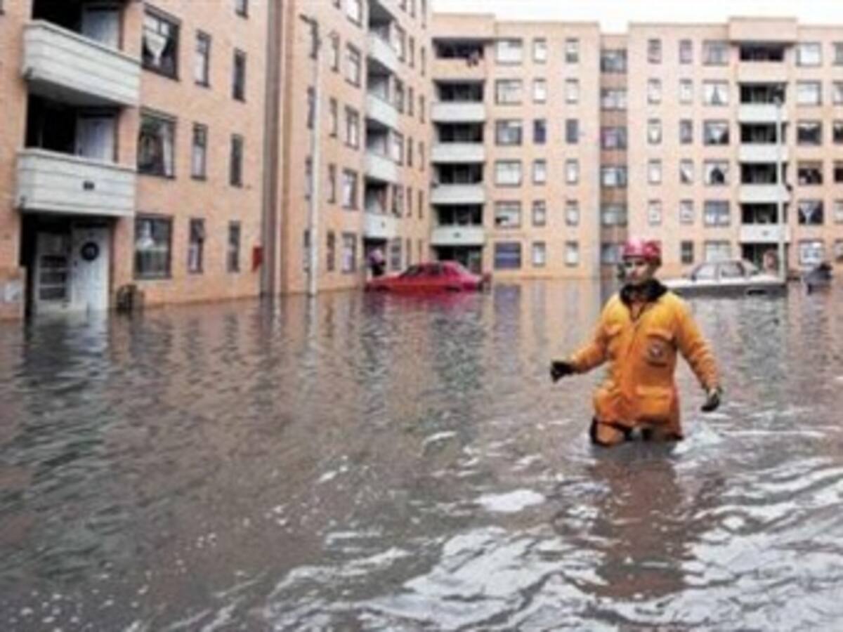 Bogotá con el agua al cuello por lluvias que dejan 134 muertos en Colombia