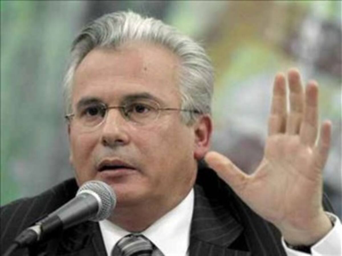 Piden 20 años de inhabilidad para Baltasar Garzón por investigar el franquismo