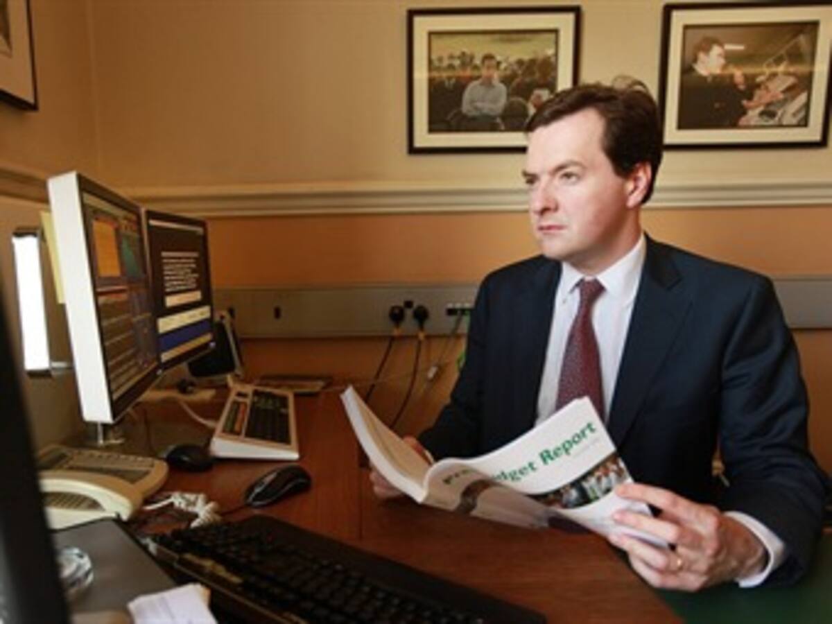 El ministro británico de Economía promete un presupuesto 'duro pero justo'