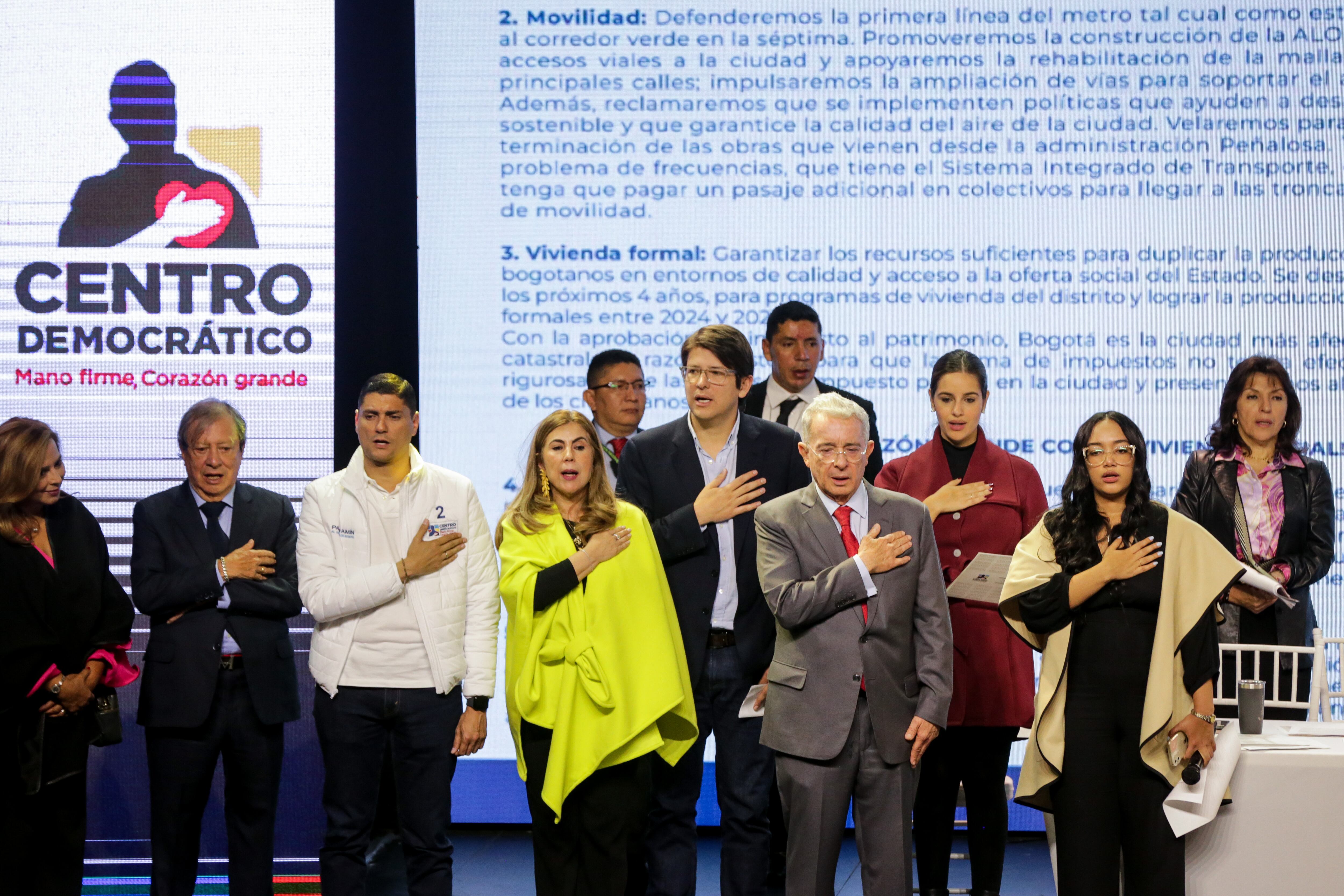 Foto: Presentación de la lista al Concejo de Bogotá por el partido Centro Democrático. (Colprensa - Mariano Vimos)