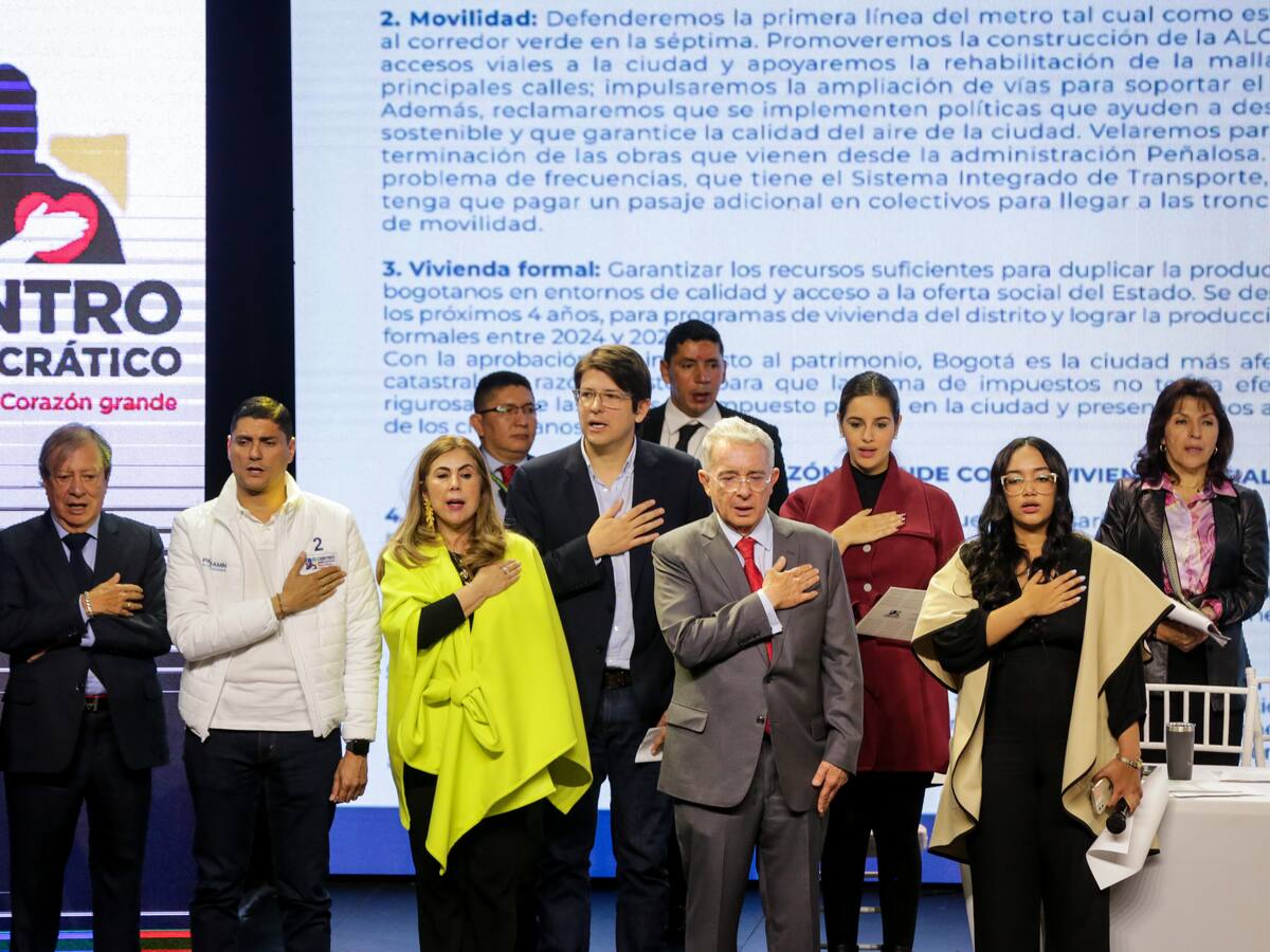 Uribismo respalda a registrador Hernán Penagos ante cuestionamientos de Petro a elecciones del 2026