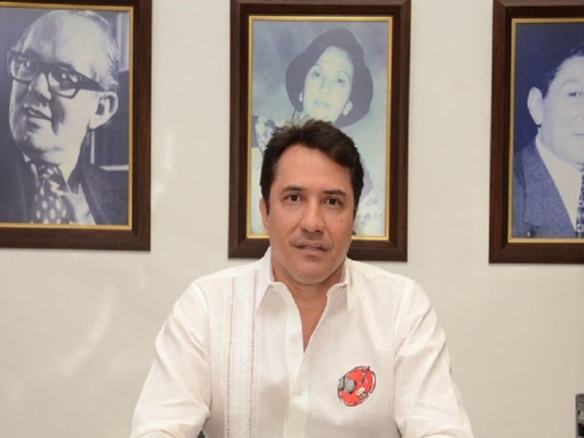 Rodolfo Molina hospitalizado por COVID-19