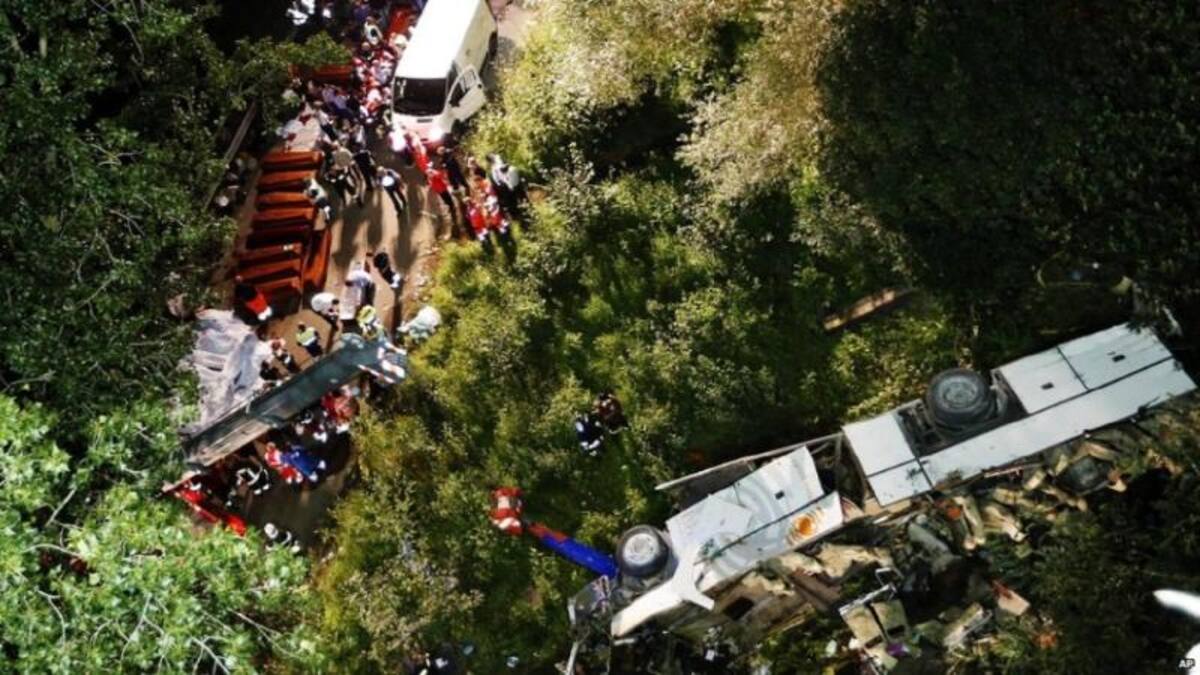 Los cuerpos fueron envueltos en telas y luego colocados en ataúdes