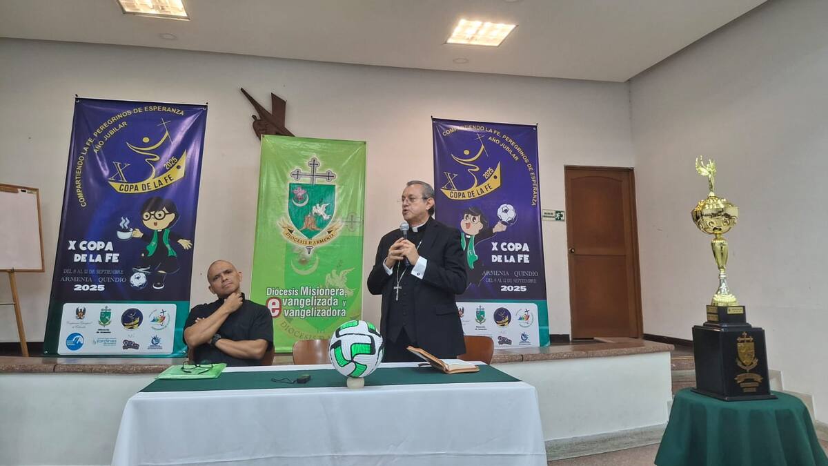 Monseñor Carlos Arturo Quintero