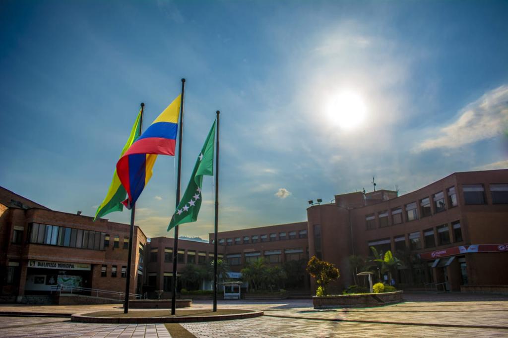 Oficial Alcaldía Dosquebradas