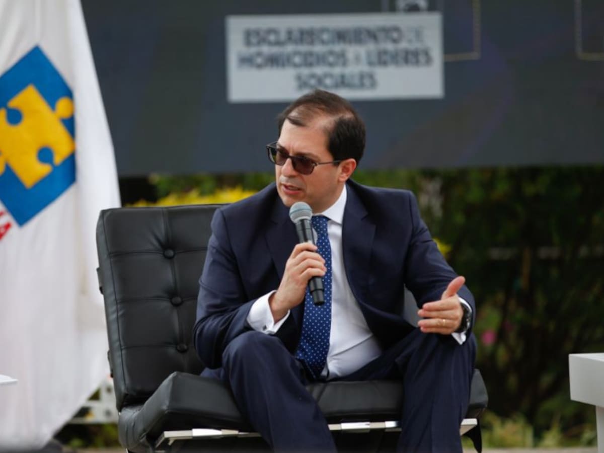 Emergencia en el vuelo que transportaba al Fiscal Barbosa