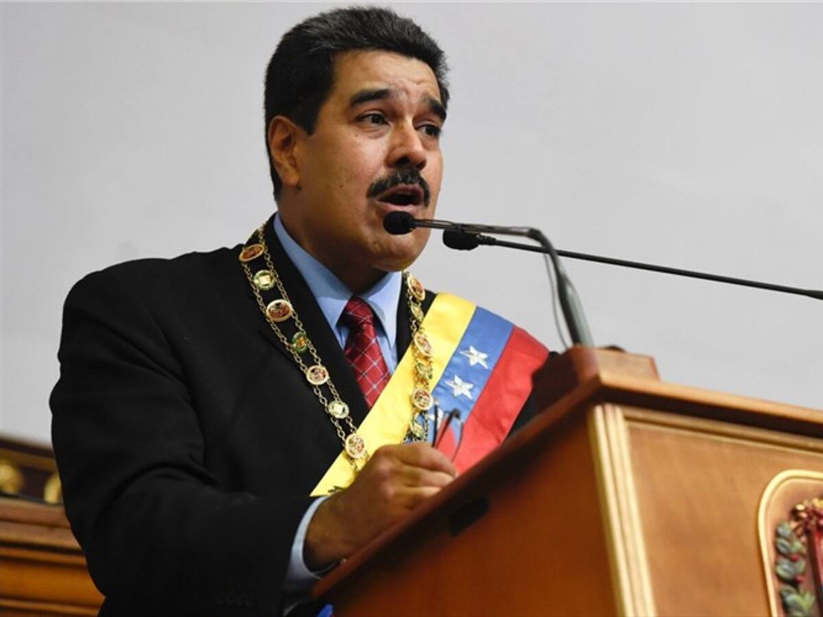 Académico venezolano de Harvard sugiere "intervención militar" contra Maduro